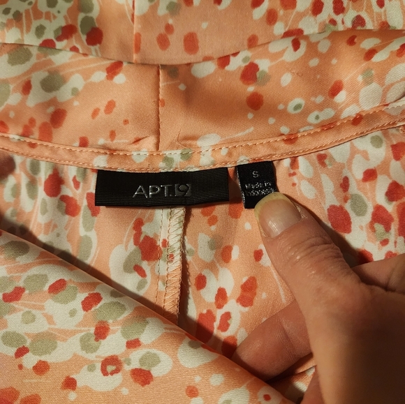 Apt 9 Sleeveless Cowl Blouse - Picture 3 of 3